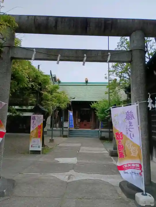 國領神社の{uncategorized: "未分類", other: "その他", undefined: "問題あり", building: "その他建物", grave: "お墓", sacred_gate: "鳥居", guardian: "狛犬", statue: "像", buddha: "仏像", history: "歴史", nature: "自然", garden: "庭園", animal: "動物", pagoda: "塔", temizu: "手水舎", mountain_gate: "山門・神門", sanctuary: "本殿・本堂", subordinate: "末社・摂社", art: "芸術", scenery: "景色", jizo: "地蔵", ema: "絵馬", goshuin: "御朱印", omikuji: "おみくじ", items: "授与品その他", amulet: "お守り", goshuincho: "御朱印帳", eats: "食事", festival: "お祭り", votive_dance: "神楽", shichigosan: "七五三参", wedding: "結婚式", experience: "体験その他", initially: "初詣", around: "周辺", anti_infection: "感染症対策"}