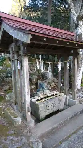 天王山 祖霊社の手水