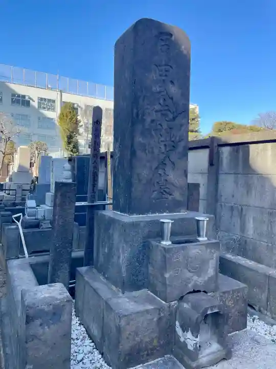 瑞泰寺の{uncategorized: "未分類", other: "その他", undefined: "問題あり", building: "その他建物", grave: "お墓", sacred_gate: "鳥居", guardian: "狛犬", statue: "像", buddha: "仏像", history: "歴史", nature: "自然", garden: "庭園", animal: "動物", pagoda: "塔", temizu: "手水舎", mountain_gate: "山門・神門", sanctuary: "本殿・本堂", subordinate: "末社・摂社", art: "芸術", scenery: "景色", jizo: "地蔵", ema: "絵馬", goshuin: "御朱印", omikuji: "おみくじ", items: "授与品その他", amulet: "お守り", goshuincho: "御朱印帳", eats: "食事", festival: "お祭り", votive_dance: "神楽", shichigosan: "七五三参", wedding: "結婚式", experience: "体験その他", initially: "初詣", around: "周辺", anti_infection: "感染症対策"}