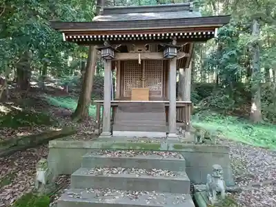 菅生石部神社の末社・摂社