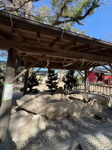 深江神社の{uncategorized: "未分類", other: "その他", undefined: "問題あり", building: "その他建物", grave: "お墓", sacred_gate: "鳥居", guardian: "狛犬", statue: "像", buddha: "仏像", history: "歴史", nature: "自然", garden: "庭園", animal: "動物", pagoda: "塔", temizu: "手水舎", mountain_gate: "山門・神門", sanctuary: "本殿・本堂", subordinate: "末社・摂社", art: "芸術", scenery: "景色", jizo: "地蔵", ema: "絵馬", goshuin: "御朱印", omikuji: "おみくじ", items: "授与品その他", amulet: "お守り", goshuincho: "御朱印帳", eats: "食事", festival: "お祭り", votive_dance: "神楽", shichigosan: "七五三参", wedding: "結婚式", experience: "体験その他", initially: "初詣", around: "周辺", anti_infection: "感染症対策"}