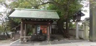 伊勢山皇大神宮の手水舎