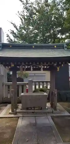 綾瀬神社の手水舎