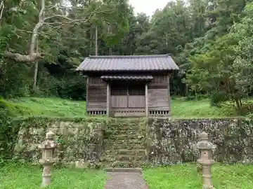 若一神社の本殿・本堂