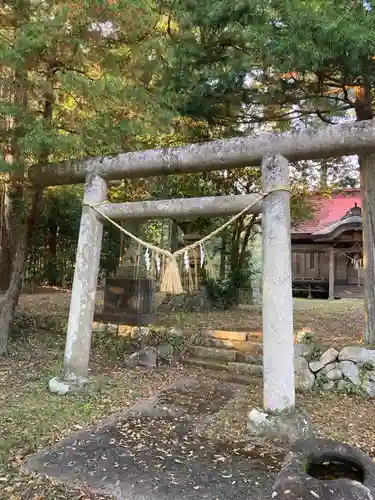 八幡神社の鳥居