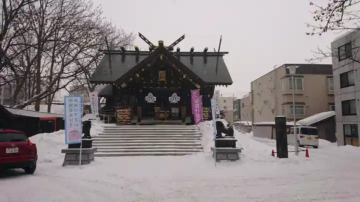 札幌諏訪神社の本殿・本堂