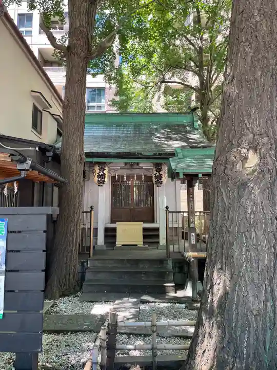 銀杏八幡宮の本殿・本堂