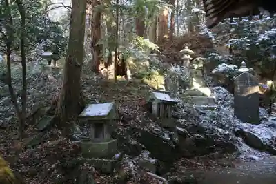 蟇目鹿島神社の末社・摂社