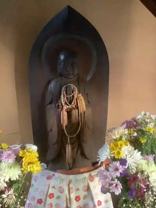 尼ヶ坂地蔵堂の地蔵