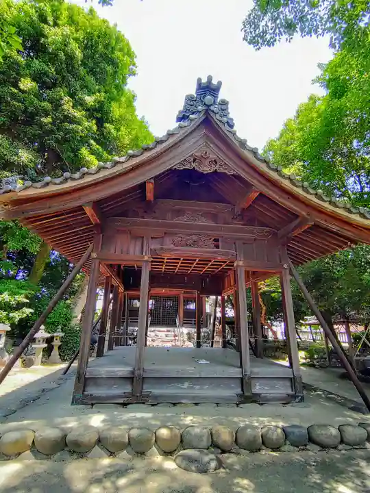 十二所神社(光明寺大条戸)の本殿・本堂