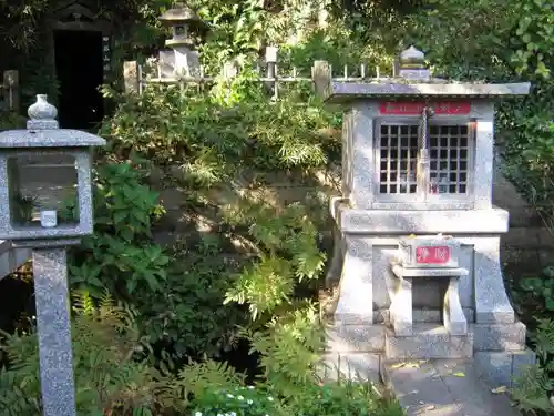 定泉寺の建物その他