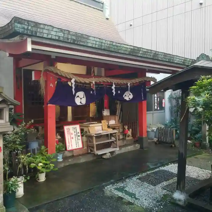 讃岐小白稲荷神社の本殿・本堂