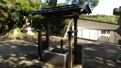 雷神社の手水