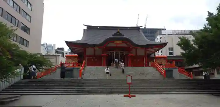 花園神社の本殿・本堂