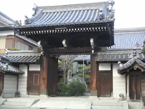 徳證寺の山門