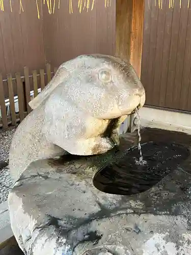 調神社の手水舎