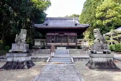 八柱社の本殿・本堂