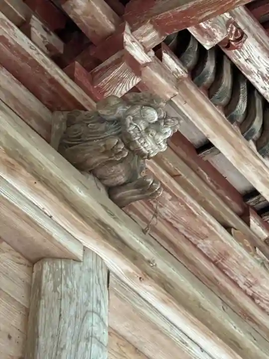 小川諏訪神社の像