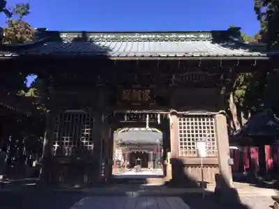 身延山奥之院思親閣の山門・神門