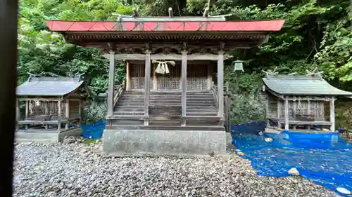 長野八幡神社の本殿・本堂