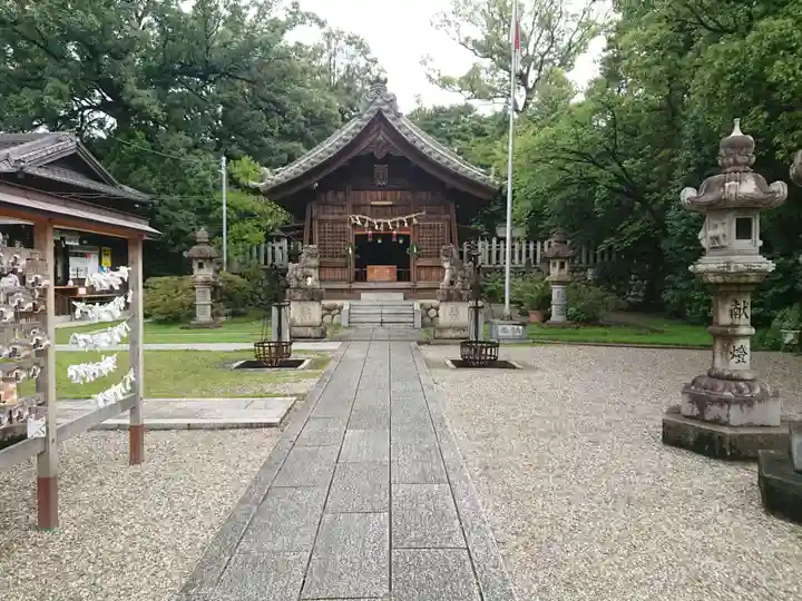 八柱神社(荒尾)の本殿・本堂