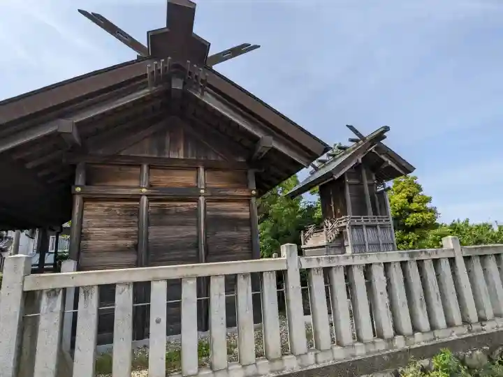 富士浅間社の{uncategorized: "未分類", other: "その他", undefined: "問題あり", building: "その他建物", grave: "お墓", sacred_gate: "鳥居", guardian: "狛犬", statue: "像", buddha: "仏像", history: "歴史", nature: "自然", garden: "庭園", animal: "動物", pagoda: "塔", temizu: "手水舎", mountain_gate: "山門・神門", sanctuary: "本殿・本堂", subordinate: "末社・摂社", art: "芸術", scenery: "景色", jizo: "地蔵", ema: "絵馬", goshuin: "御朱印", omikuji: "おみくじ", items: "授与品その他", amulet: "お守り", goshuincho: "御朱印帳", eats: "食事", festival: "お祭り", votive_dance: "神楽", shichigosan: "七五三参", wedding: "結婚式", experience: "体験その他", initially: "初詣", around: "周辺", anti_infection: "感染症対策"}