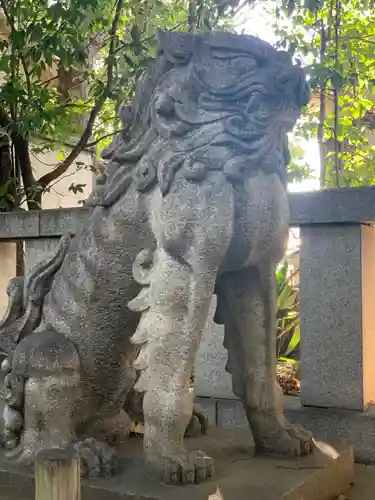 渋谷氷川神社の狛犬