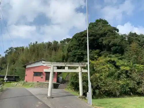 石上神社の鳥居