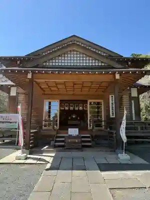 八雲神社(緑町)の{uncategorized: "未分類", other: "その他", undefined: "問題あり", building: "その他建物", grave: "お墓", sacred_gate: "鳥居", guardian: "狛犬", statue: "像", buddha: "仏像", history: "歴史", nature: "自然", garden: "庭園", animal: "動物", pagoda: "塔", temizu: "手水舎", mountain_gate: "山門・神門", sanctuary: "本殿・本堂", subordinate: "末社・摂社", art: "芸術", scenery: "景色", jizo: "地蔵", ema: "絵馬", goshuin: "御朱印", omikuji: "おみくじ", items: "授与品その他", amulet: "お守り", goshuincho: "御朱印帳", eats: "食事", festival: "お祭り", votive_dance: "神楽", shichigosan: "七五三参", wedding: "結婚式", experience: "体験その他", initially: "初詣", around: "周辺", anti_infection: "感染症対策"}