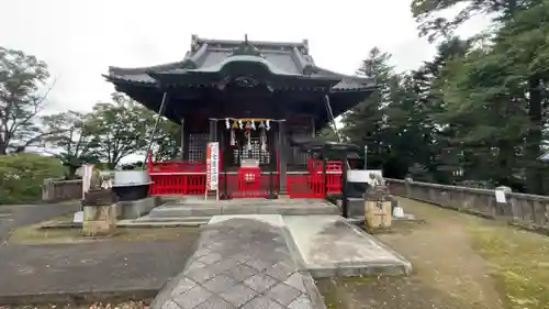 諏訪神社の本殿