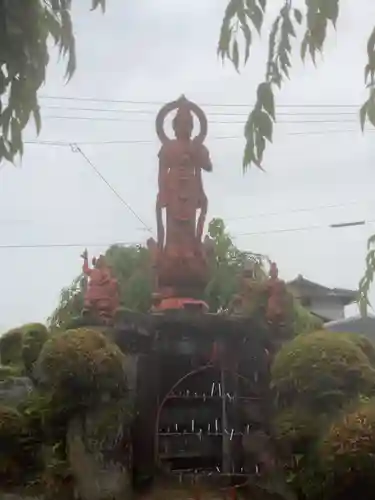 杲洞寺の仏像