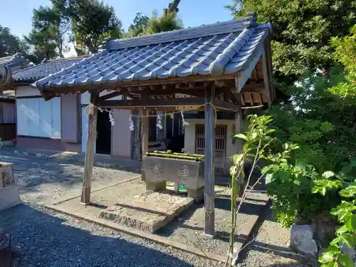 二宮神社の手水舎