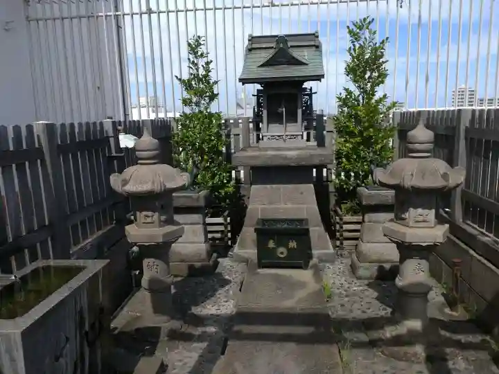 町田小田急豊川稲荷の{uncategorized: "未分類", other: "その他", undefined: "問題あり", building: "その他建物", grave: "お墓", sacred_gate: "鳥居", guardian: "狛犬", statue: "像", buddha: "仏像", history: "歴史", nature: "自然", garden: "庭園", animal: "動物", pagoda: "塔", temizu: "手水舎", mountain_gate: "山門・神門", sanctuary: "本殿・本堂", subordinate: "末社・摂社", art: "芸術", scenery: "景色", jizo: "地蔵", ema: "絵馬", goshuin: "御朱印", omikuji: "おみくじ", items: "授与品その他", amulet: "お守り", goshuincho: "御朱印帳", eats: "食事", festival: "お祭り", votive_dance: "神楽", shichigosan: "七五三参", wedding: "結婚式", experience: "体験その他", initially: "初詣", around: "周辺", anti_infection: "感染症対策"}