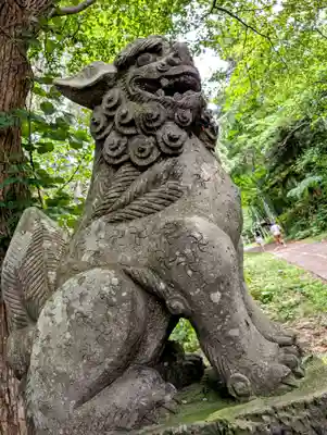 定山渓神社の狛犬