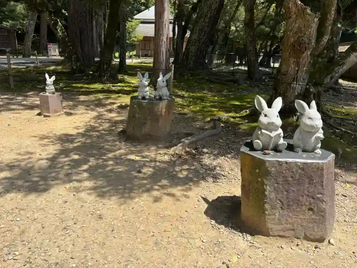 出雲大社の{uncategorized: "未分類", other: "その他", undefined: "問題あり", building: "その他建物", grave: "お墓", sacred_gate: "鳥居", guardian: "狛犬", statue: "像", buddha: "仏像", history: "歴史", nature: "自然", garden: "庭園", animal: "動物", pagoda: "塔", temizu: "手水舎", mountain_gate: "山門・神門", sanctuary: "本殿・本堂", subordinate: "末社・摂社", art: "芸術", scenery: "景色", jizo: "地蔵", ema: "絵馬", goshuin: "御朱印", omikuji: "おみくじ", items: "授与品その他", amulet: "お守り", goshuincho: "御朱印帳", eats: "食事", festival: "お祭り", votive_dance: "神楽", shichigosan: "七五三参", wedding: "結婚式", experience: "体験その他", initially: "初詣", around: "周辺", anti_infection: "感染症対策"}