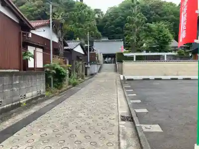 浄流寺の{uncategorized: "未分類", other: "その他", undefined: "問題あり", building: "その他建物", grave: "お墓", sacred_gate: "鳥居", guardian: "狛犬", statue: "像", buddha: "仏像", history: "歴史", nature: "自然", garden: "庭園", animal: "動物", pagoda: "塔", temizu: "手水舎", mountain_gate: "山門・神門", sanctuary: "本殿・本堂", subordinate: "末社・摂社", art: "芸術", scenery: "景色", jizo: "地蔵", ema: "絵馬", goshuin: "御朱印", omikuji: "おみくじ", items: "授与品その他", amulet: "お守り", goshuincho: "御朱印帳", eats: "食事", festival: "お祭り", votive_dance: "神楽", shichigosan: "七五三参", wedding: "結婚式", experience: "体験その他", initially: "初詣", around: "周辺", anti_infection: "感染症対策"}