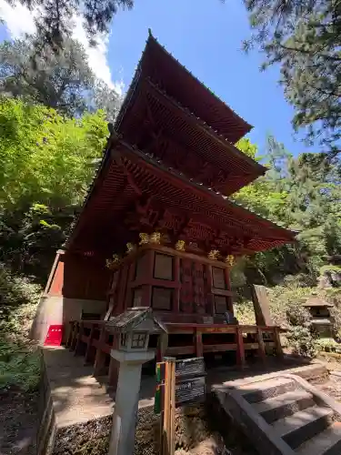 榛名神社の{uncategorized: "未分類", other: "その他", undefined: "問題あり", building: "その他建物", grave: "お墓", sacred_gate: "鳥居", guardian: "狛犬", statue: "像", buddha: "仏像", history: "歴史", nature: "自然", garden: "庭園", animal: "動物", pagoda: "塔", temizu: "手水舎", mountain_gate: "山門・神門", sanctuary: "本殿・本堂", subordinate: "末社・摂社", art: "芸術", scenery: "景色", jizo: "地蔵", ema: "絵馬", goshuin: "御朱印", omikuji: "おみくじ", items: "授与品その他", amulet: "お守り", goshuincho: "御朱印帳", eats: "食事", festival: "お祭り", votive_dance: "神楽", shichigosan: "七五三参", wedding: "結婚式", experience: "体験その他", initially: "初詣", around: "周辺", anti_infection: "感染症対策"}