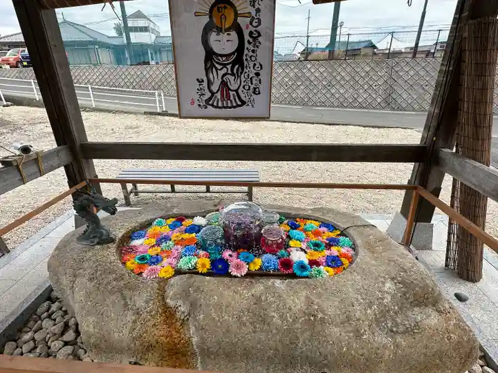 金井神社の手水舎