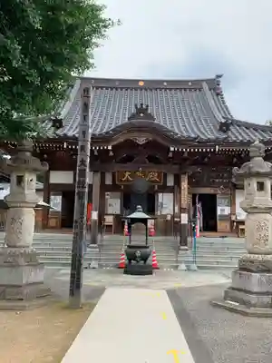 明言寺（石打こぶ観音）の本殿・本堂