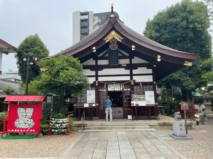 三輪神社の本殿・本堂