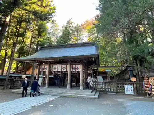 諏訪大社の本殿・本堂