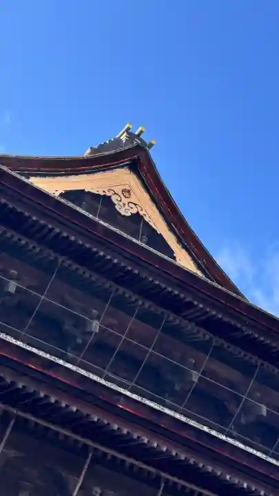 善光寺の{uncategorized: "未分類", other: "その他", undefined: "問題あり", building: "その他建物", grave: "お墓", sacred_gate: "鳥居", guardian: "狛犬", statue: "像", buddha: "仏像", history: "歴史", nature: "自然", garden: "庭園", animal: "動物", pagoda: "塔", temizu: "手水舎", mountain_gate: "山門・神門", sanctuary: "本殿・本堂", subordinate: "末社・摂社", art: "芸術", scenery: "景色", jizo: "地蔵", ema: "絵馬", goshuin: "御朱印", omikuji: "おみくじ", items: "授与品その他", amulet: "お守り", goshuincho: "御朱印帳", eats: "食事", festival: "お祭り", votive_dance: "神楽", shichigosan: "七五三参", wedding: "結婚式", experience: "体験その他", initially: "初詣", around: "周辺", anti_infection: "感染症対策"}