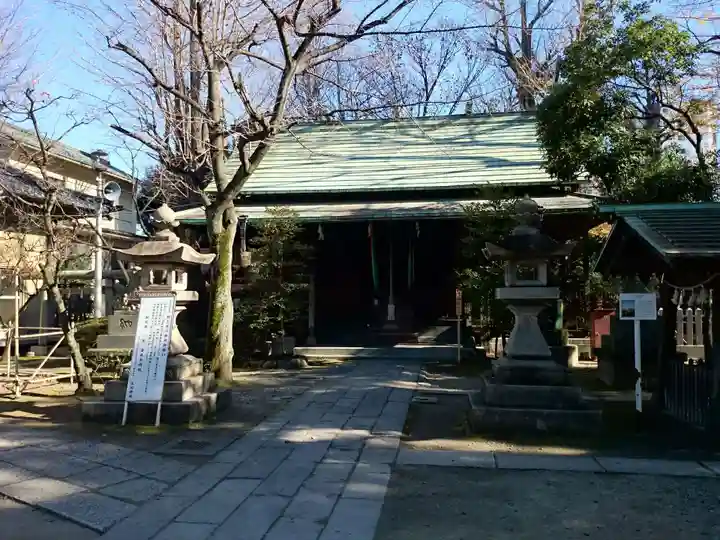仲町氷川神社の本殿・本堂