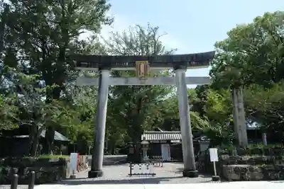 闘鶏神社の鳥居