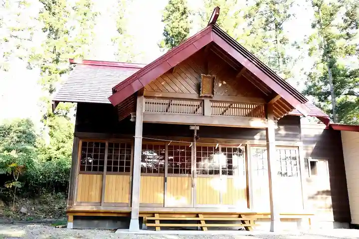 軍川稲荷神社の本殿・本堂