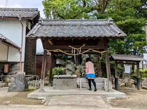 手力雄神社の手水