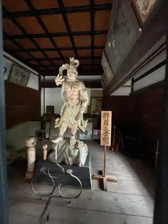 光清寺の像