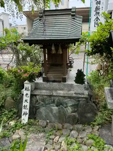 大師寺の{uncategorized: "未分類", other: "その他", undefined: "問題あり", building: "その他建物", grave: "お墓", sacred_gate: "鳥居", guardian: "狛犬", statue: "像", buddha: "仏像", history: "歴史", nature: "自然", garden: "庭園", animal: "動物", pagoda: "塔", temizu: "手水舎", mountain_gate: "山門・神門", sanctuary: "本殿・本堂", subordinate: "末社・摂社", art: "芸術", scenery: "景色", jizo: "地蔵", ema: "絵馬", goshuin: "御朱印", omikuji: "おみくじ", items: "授与品その他", amulet: "お守り", goshuincho: "御朱印帳", eats: "食事", festival: "お祭り", votive_dance: "神楽", shichigosan: "七五三参", wedding: "結婚式", experience: "体験その他", initially: "初詣", around: "周辺", anti_infection: "感染症対策"}