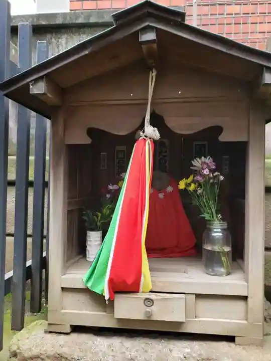 妻戀御社 稲荷神社の本殿・本堂