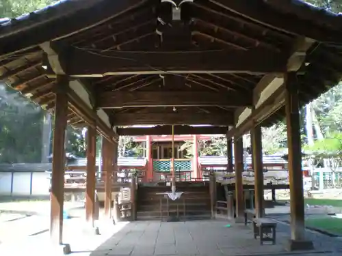 氷室神社の本殿